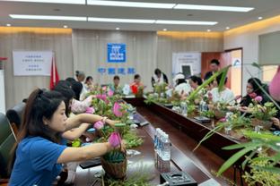 艾弗森：历史最强首先是乔丹再是科比 然后才是詹姆斯等其他球员